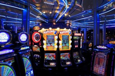 olx168 featured game showcase